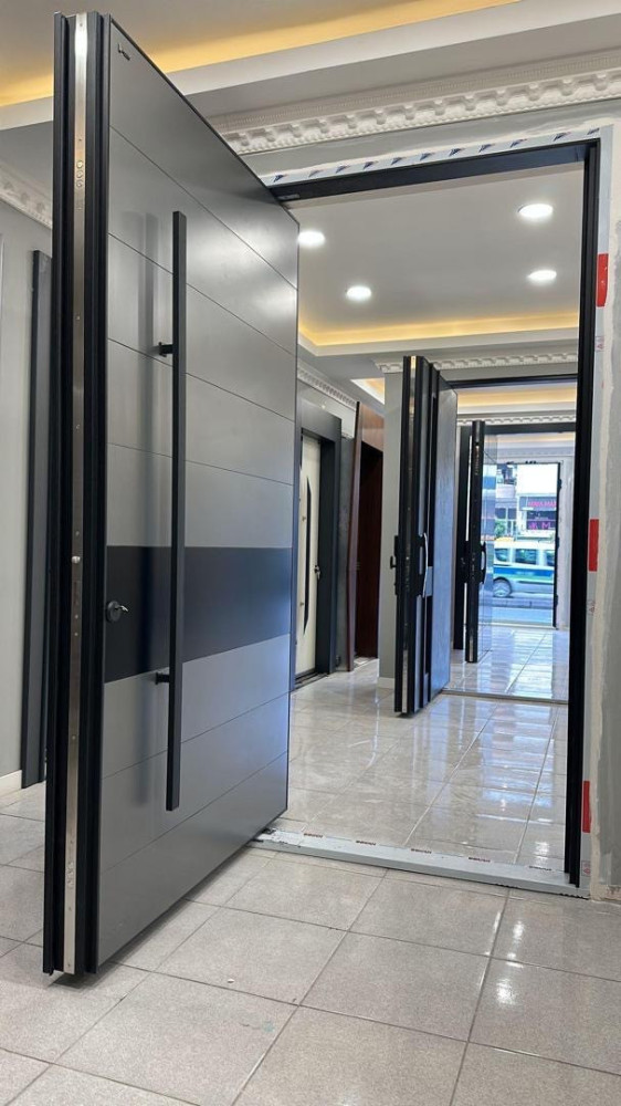 UNIQUE LUXURY QUALITY PIVOT DOORS