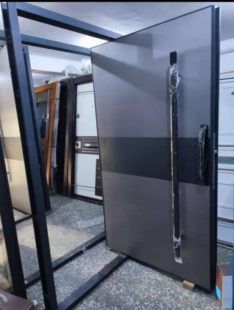 UNIQUE LUXURY QUALITY PIVOT DOORS