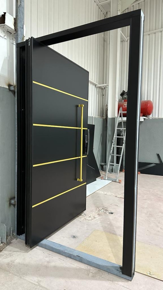 UNIQUE LUXURY QUALITY PIVOT DOORS