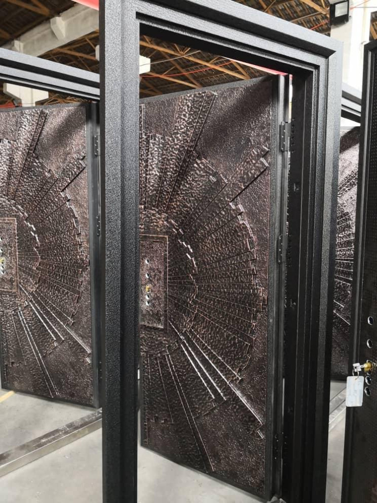 UNIQUE HOME PRODUCTS   HIGH GRADE CAST DOORS