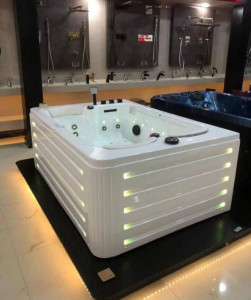 Luxury Hot Tub