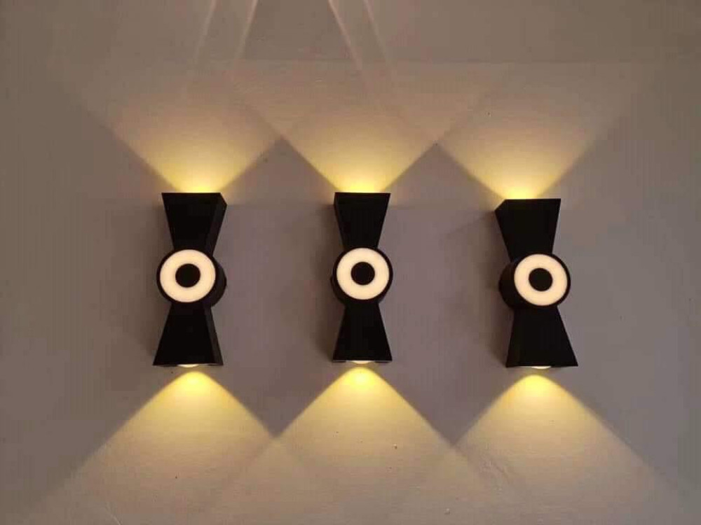 LUXURY WALL BRACKETS-Modern LED Wall Lamp – Up & Down Light Fixture