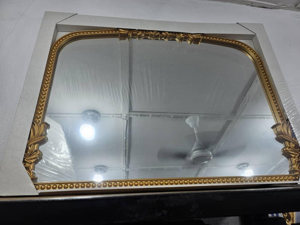 Round LED Mirror