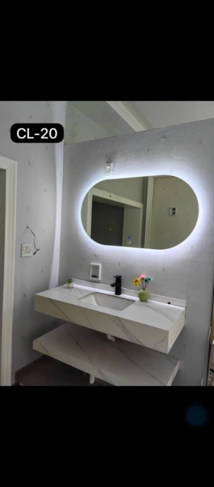 Square Mirror