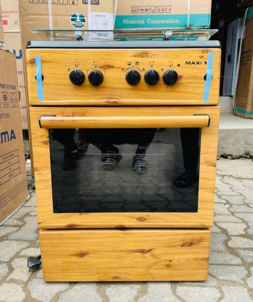 Quality standing gas cooker and oven