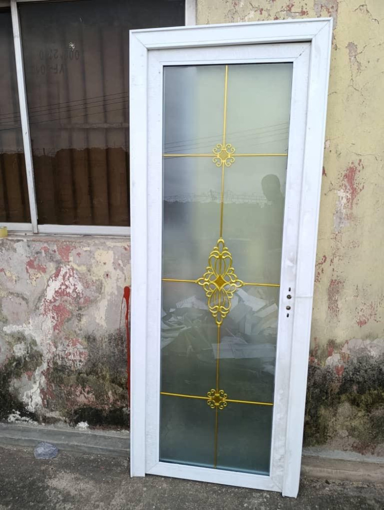 Quality Copper Glass Toilet Doors