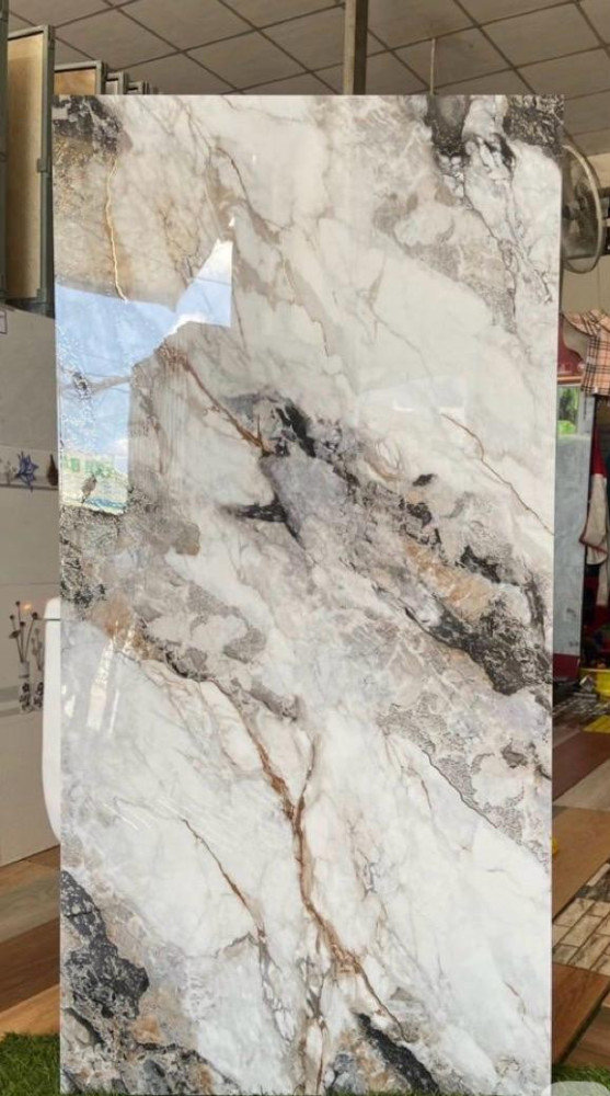 Large Slab of Calacatta Gold marble porcelain tile