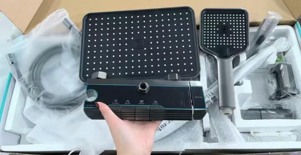 Thermostatic Shower System with a digital display