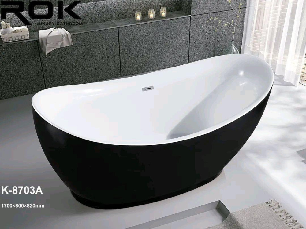 Black and White Freestanding bathtub