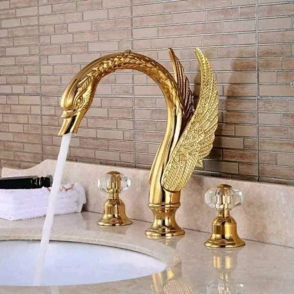 Swan-shaped bathroom sink faucet