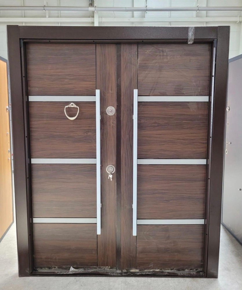 Mulit-Lock Security Doublw Swing Door