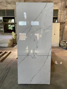 Large format Calacatta marble slab or tile 