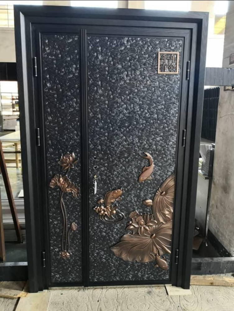 Luxury Pivot Entrance Door