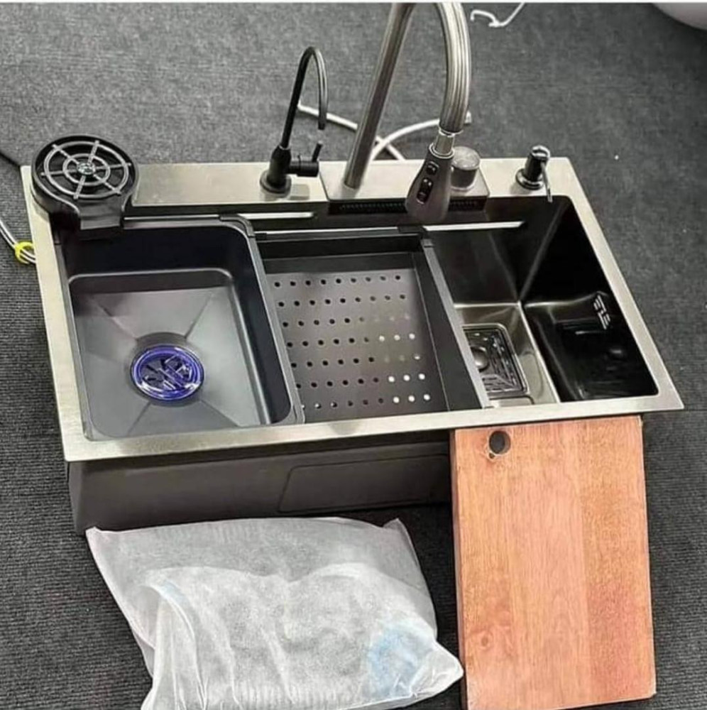 Premium kitchen sink