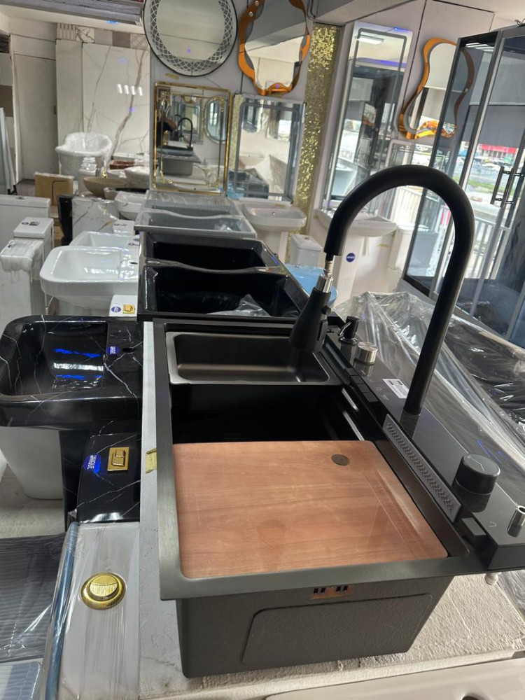 Premium kitchen sink