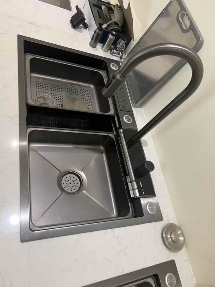 Custom kitchen sink